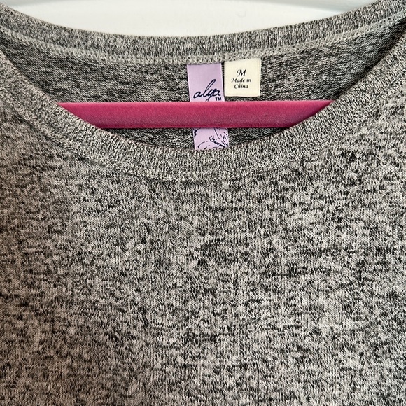 Alya | Open Shoulder Embroidered Top - Picture 6 of 7